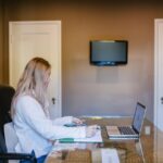 MacOS czy Windows? Różnice, wady i zalety